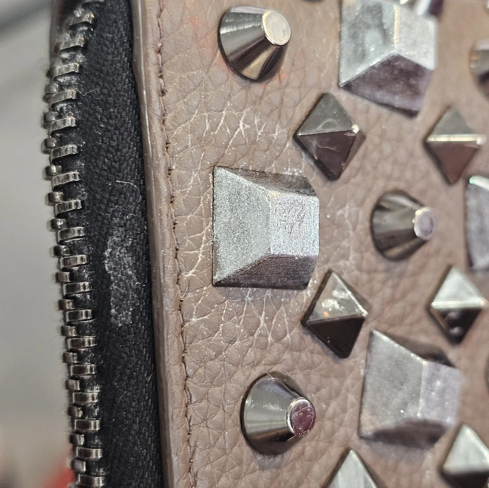 🤎Christian Louboutin Studded Panettone Zip-Around Wallet – Brown & Silver🩶 - Picture 14 of 15